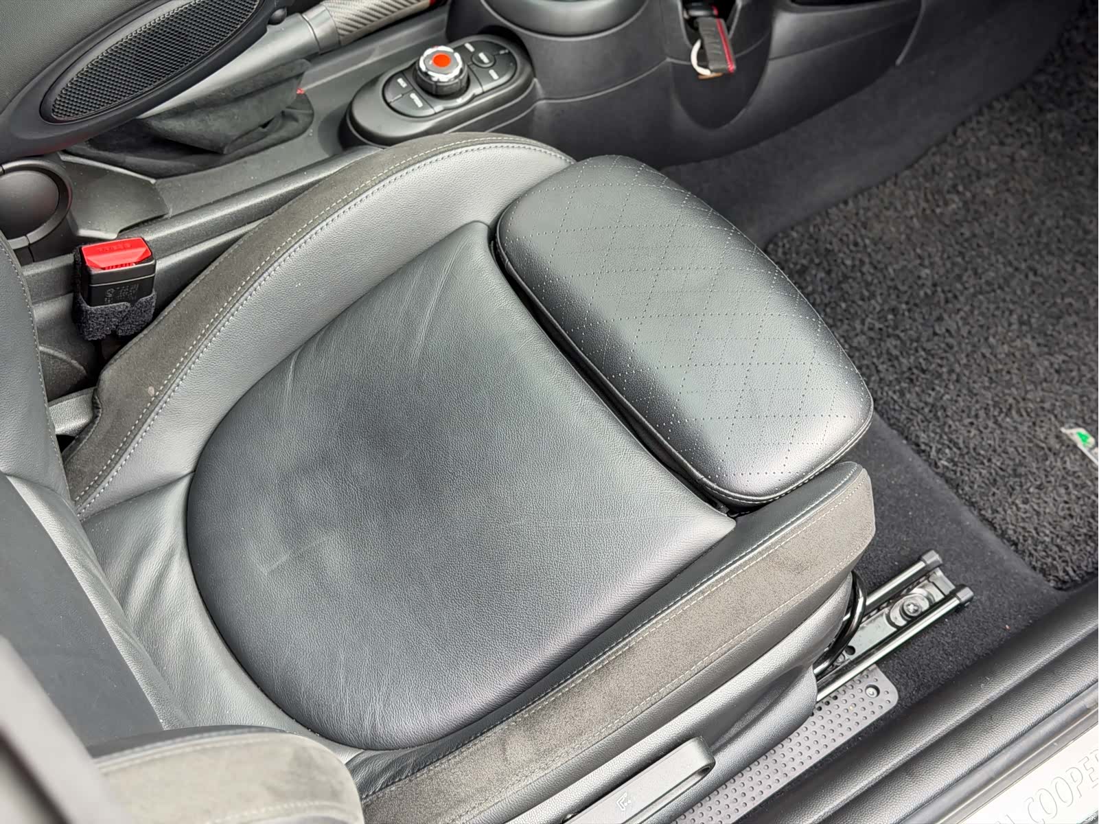 Mini Cooper, 2019 18