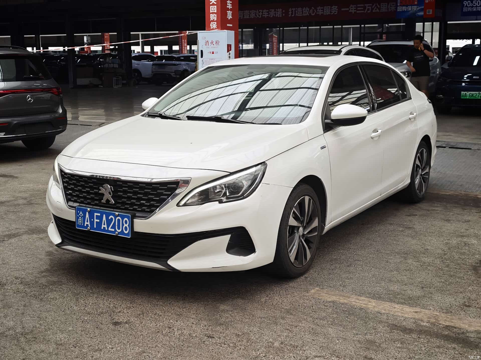 Peugeot 408