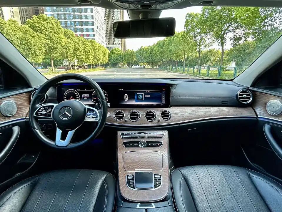 Mercedes-Benz E-class Mercedes-Benz E-class