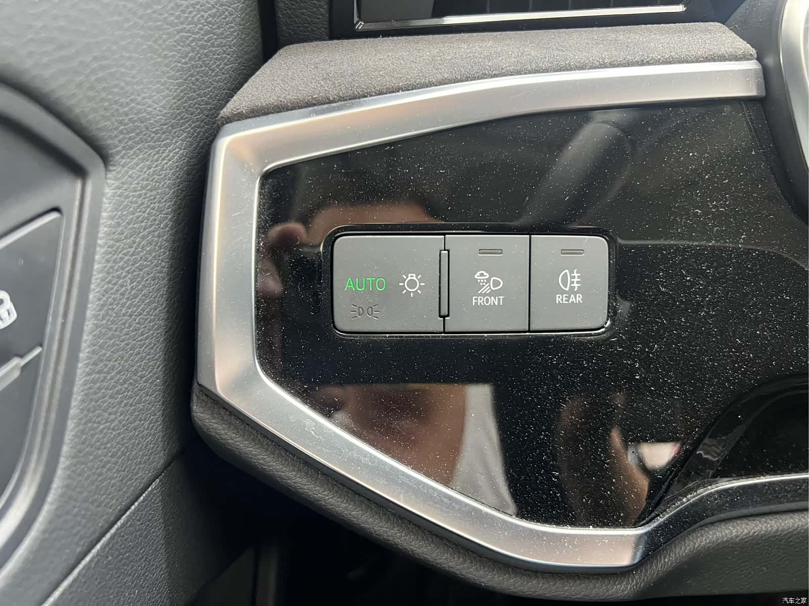 Audi Q3, 2023 16