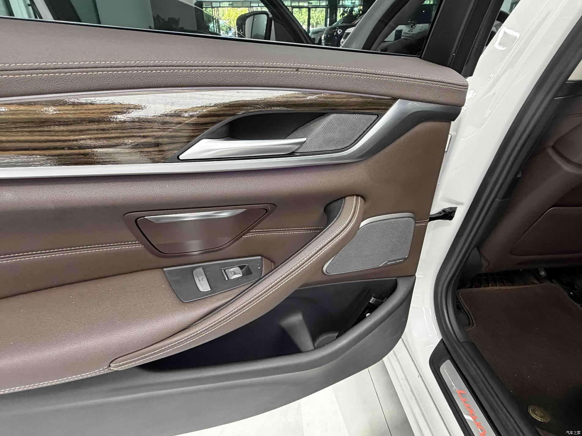 BMW 5 Series, 2022 14
