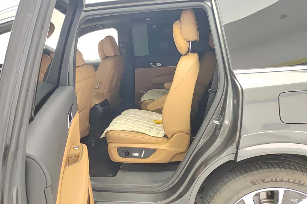 Li Auto ONE, 2023 11