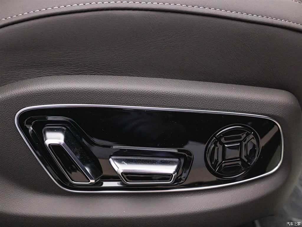 Audi A8L, 2025 13