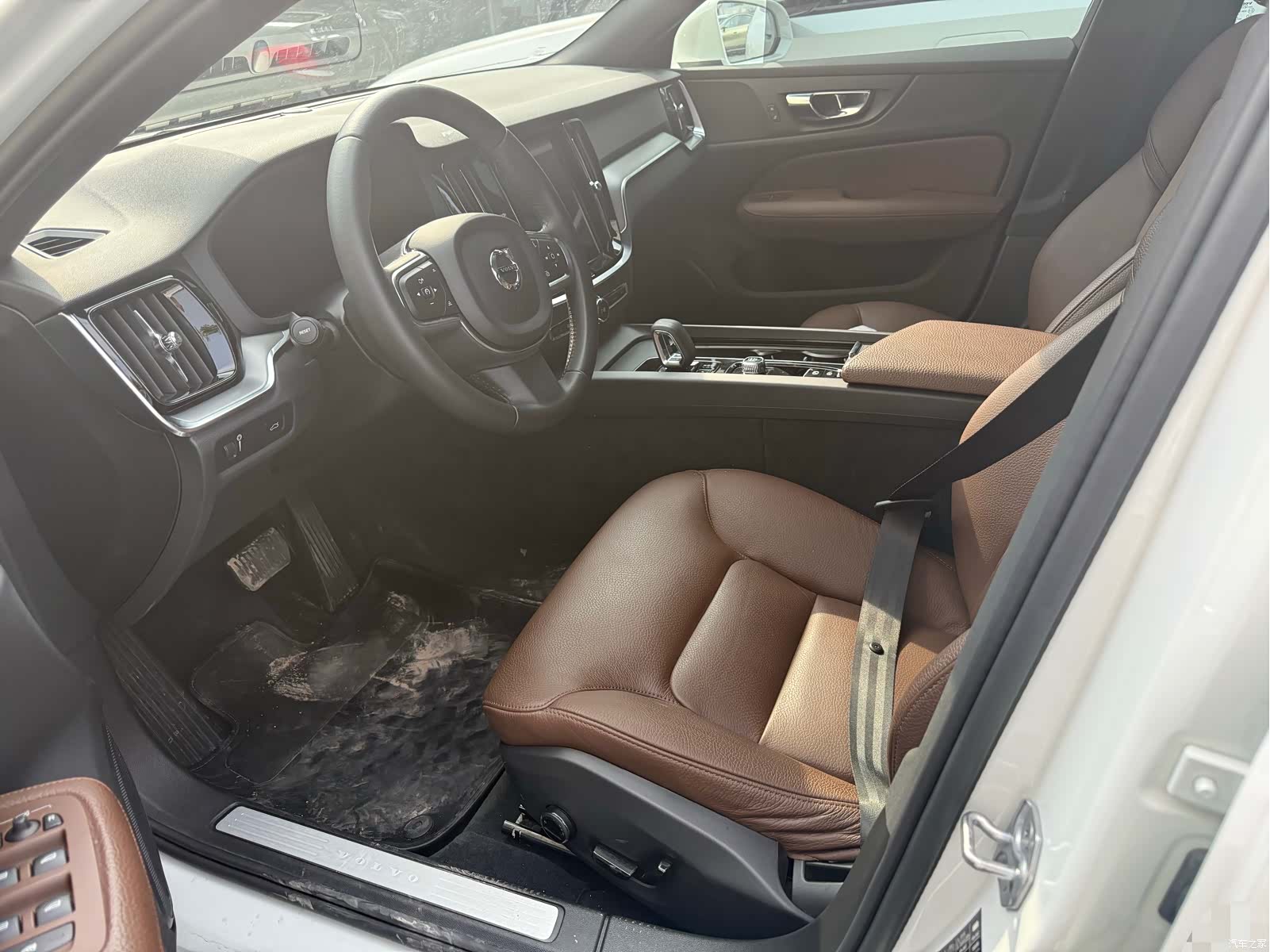 Volvo S60, 2022 3