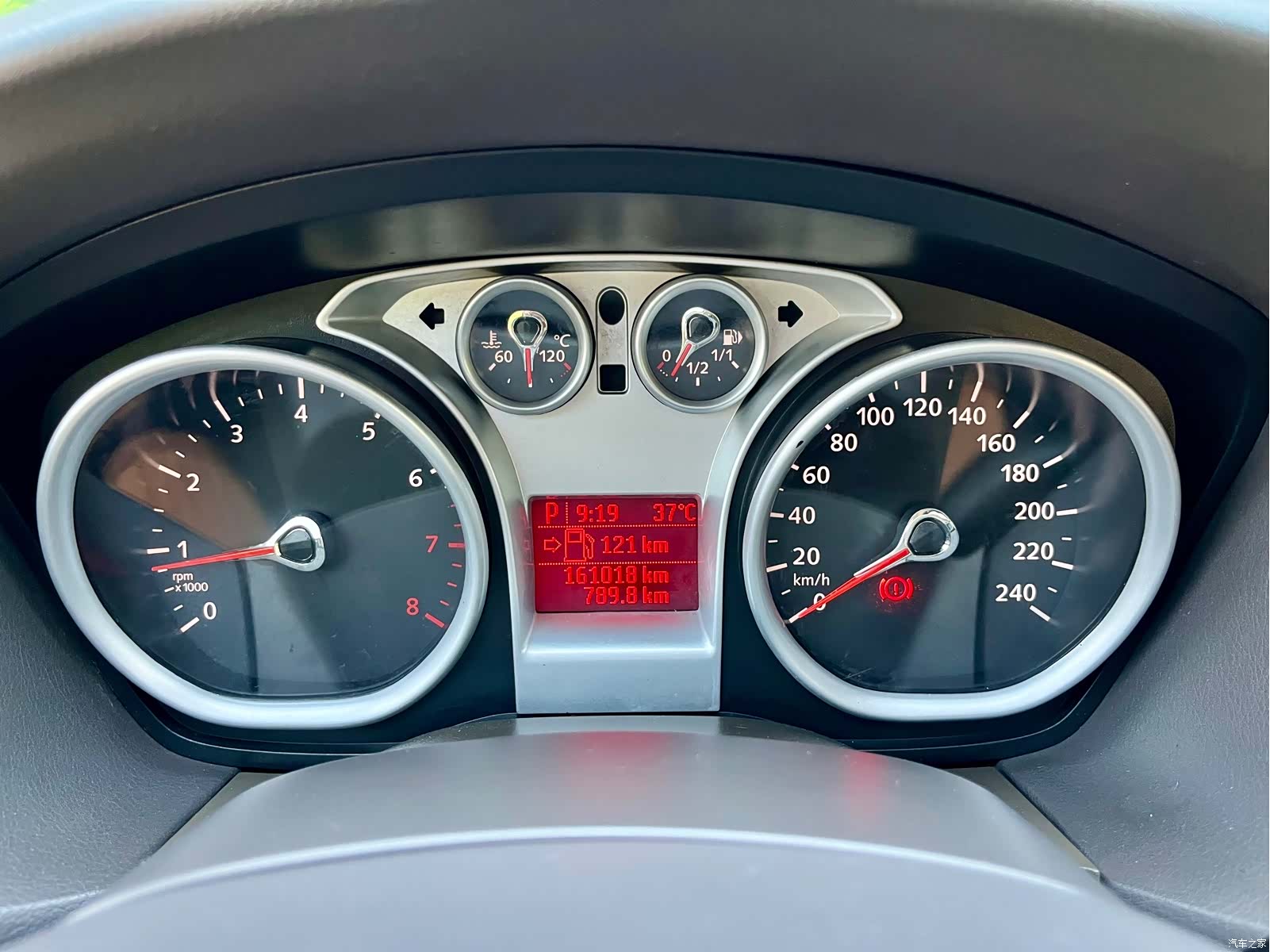 Ford Focus, 2014 39