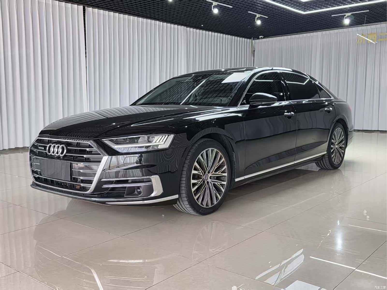Audi A8L, 2020 1