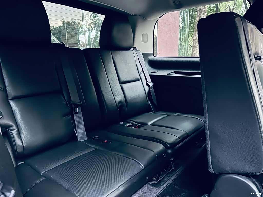 Cadillac Escalade, 2010 15