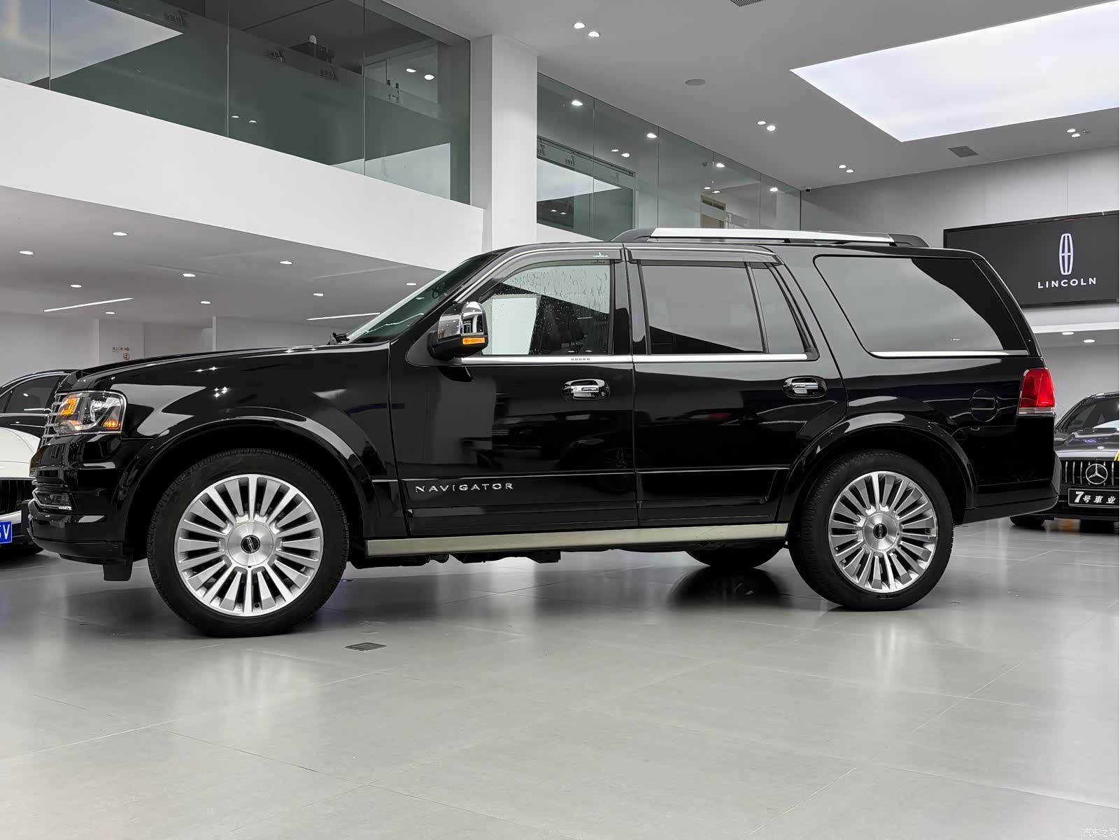 Lincoln Navigator, 2016 4