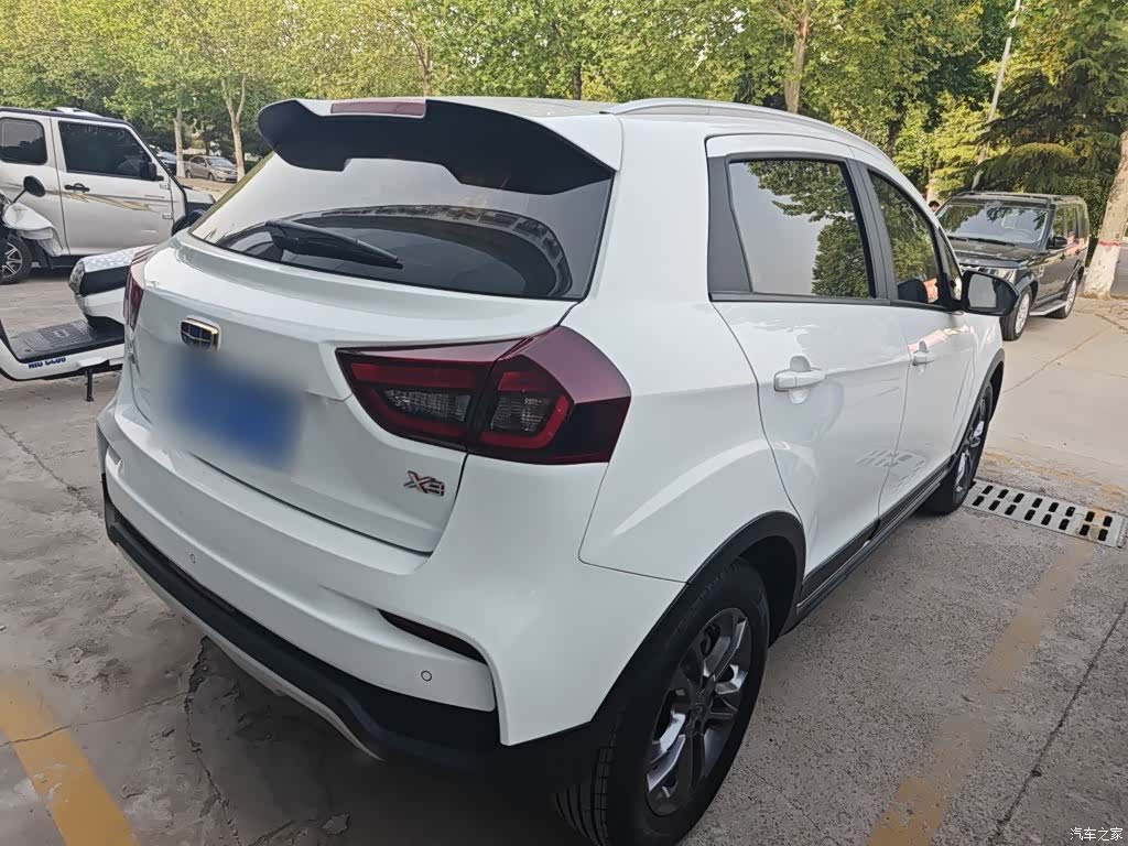 Geely X3, 2021 все фото