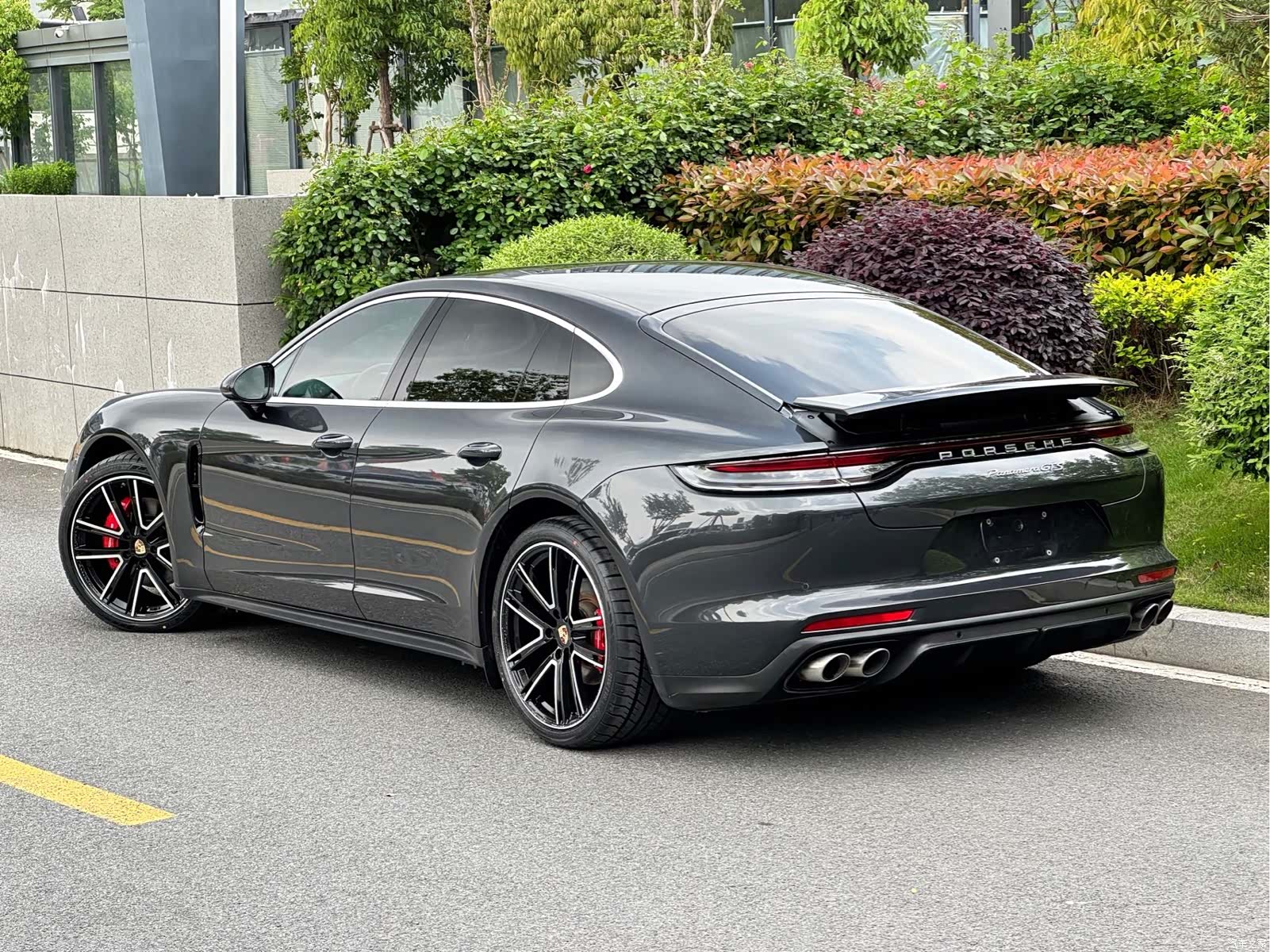 Porsche Panamera, 2022 4