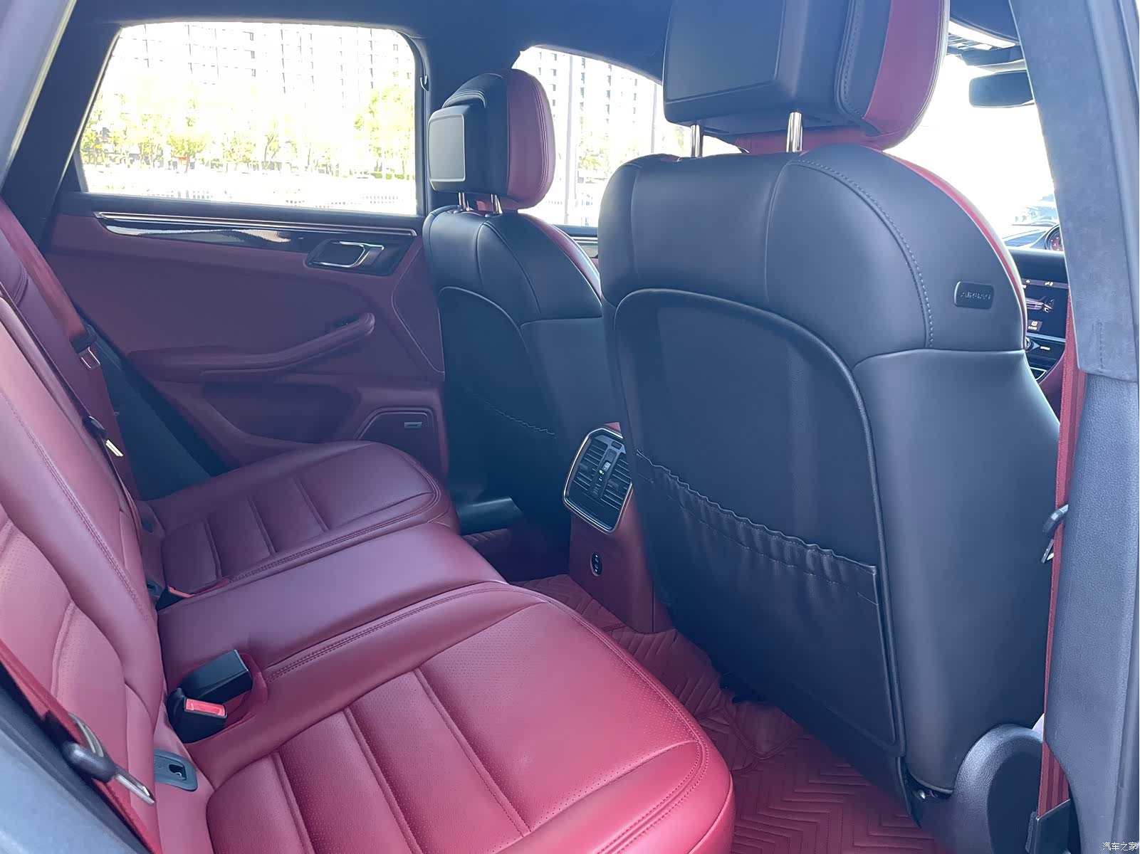 Porsche Macan, 2023 12