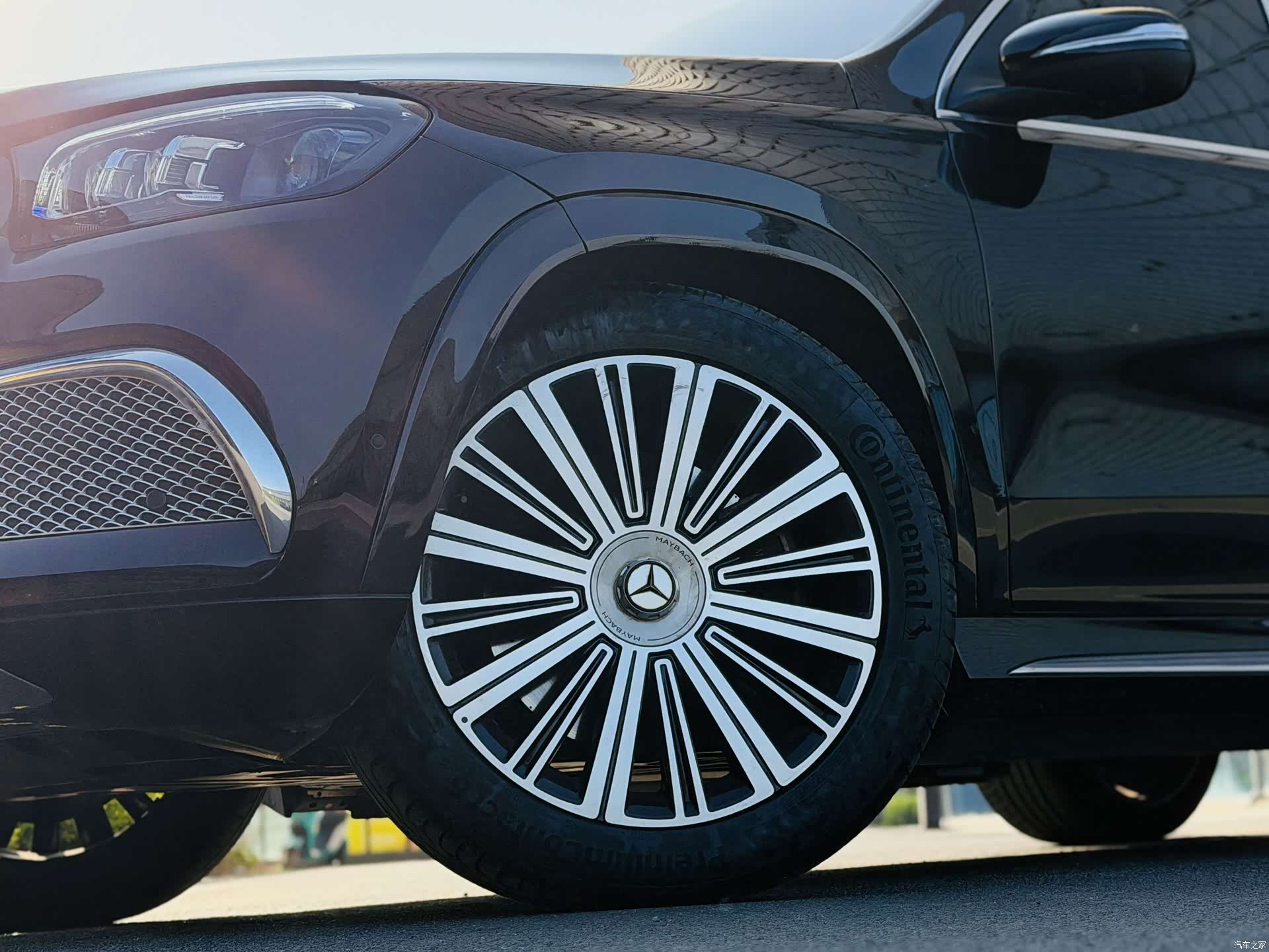 Maybach GLS, 2021 3