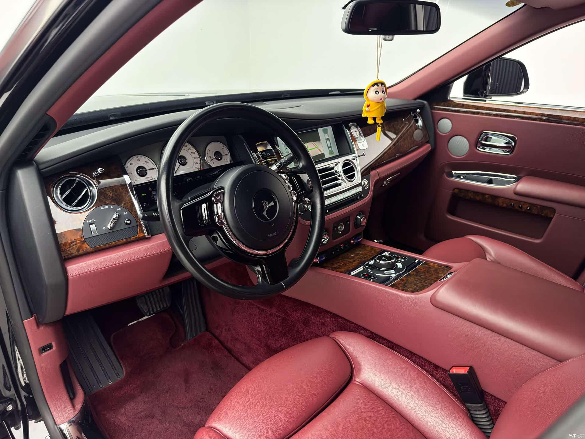 Rolls-Royce Ghost, 2015 12