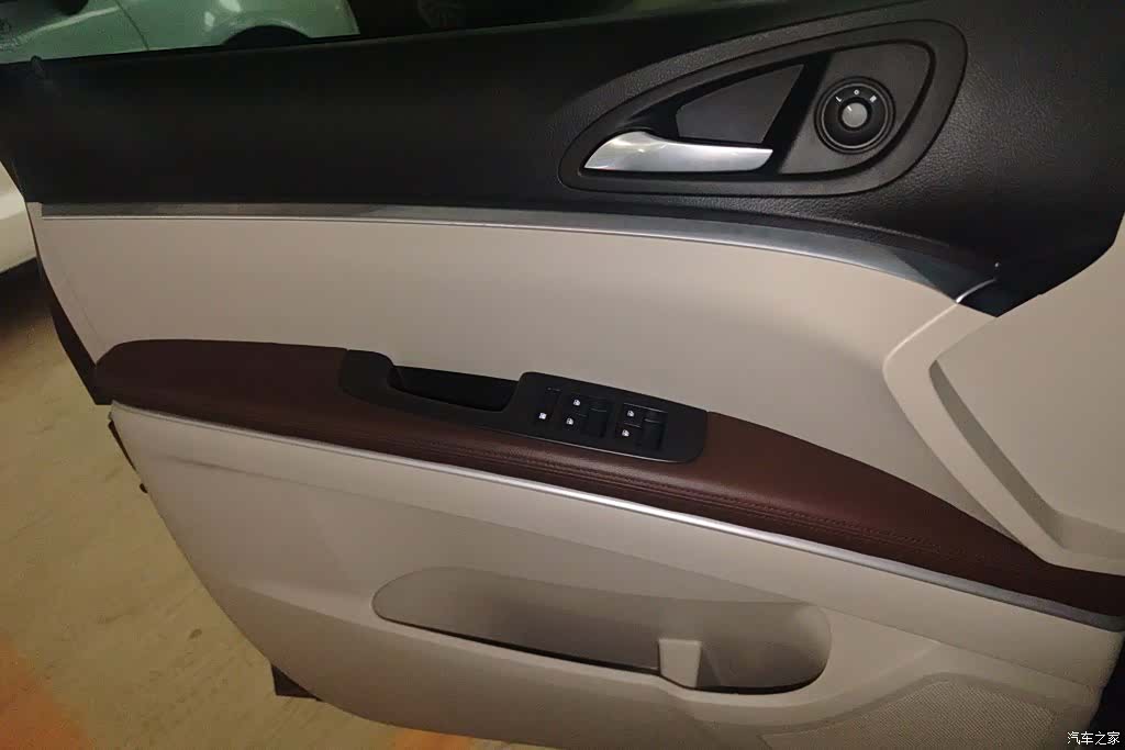 Buick GL8, 2020 7