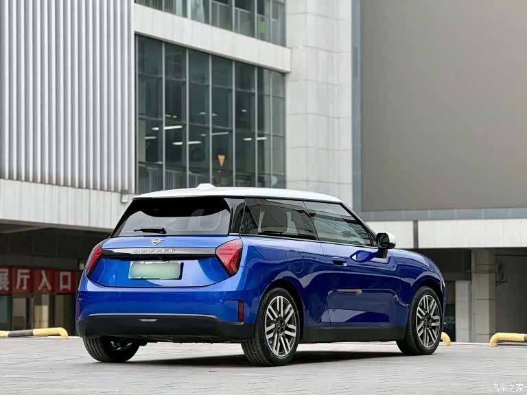 Mini Cooper, 2024 14