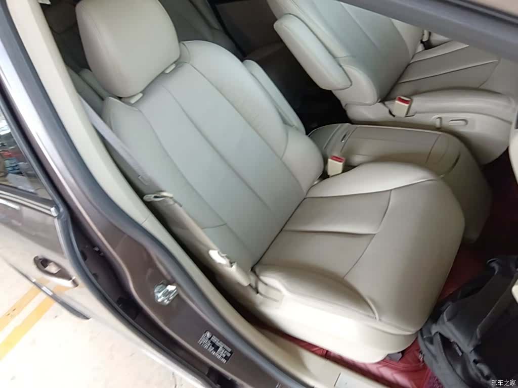 Buick GL8, 2017 25