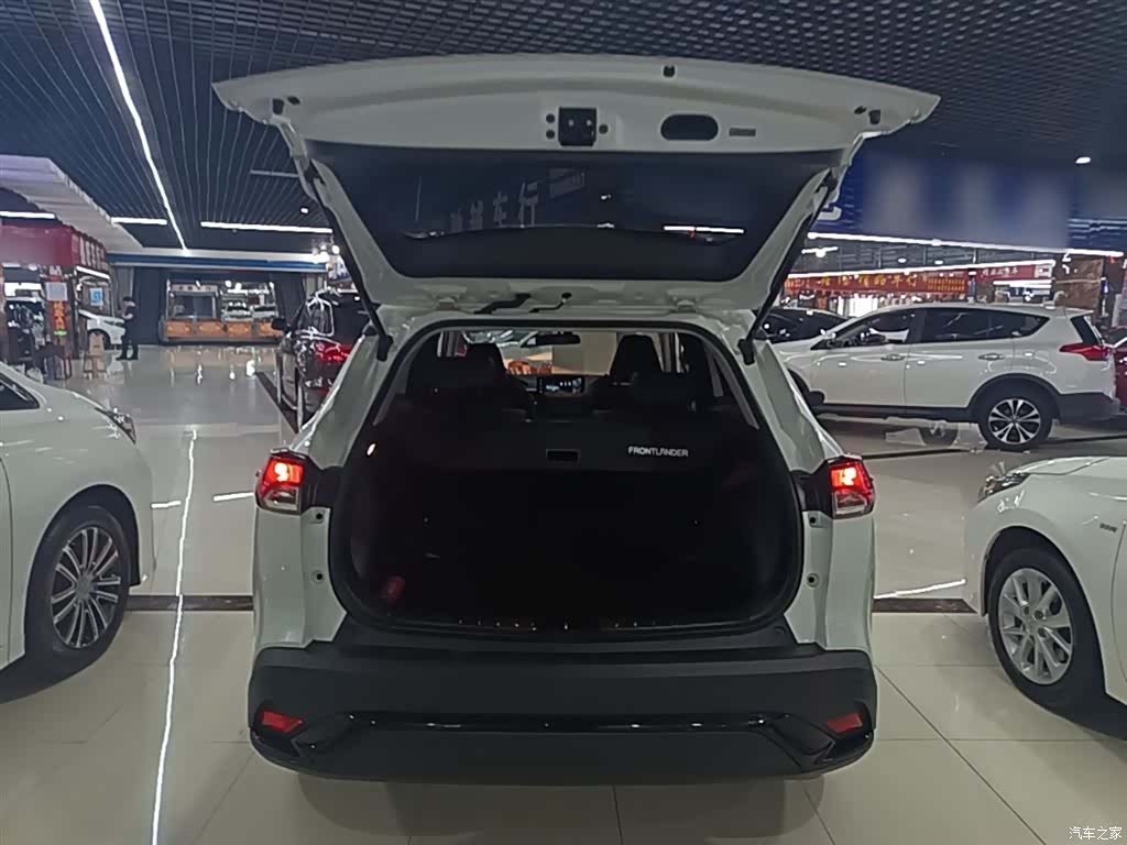 Toyota Frontlander, 2025 19