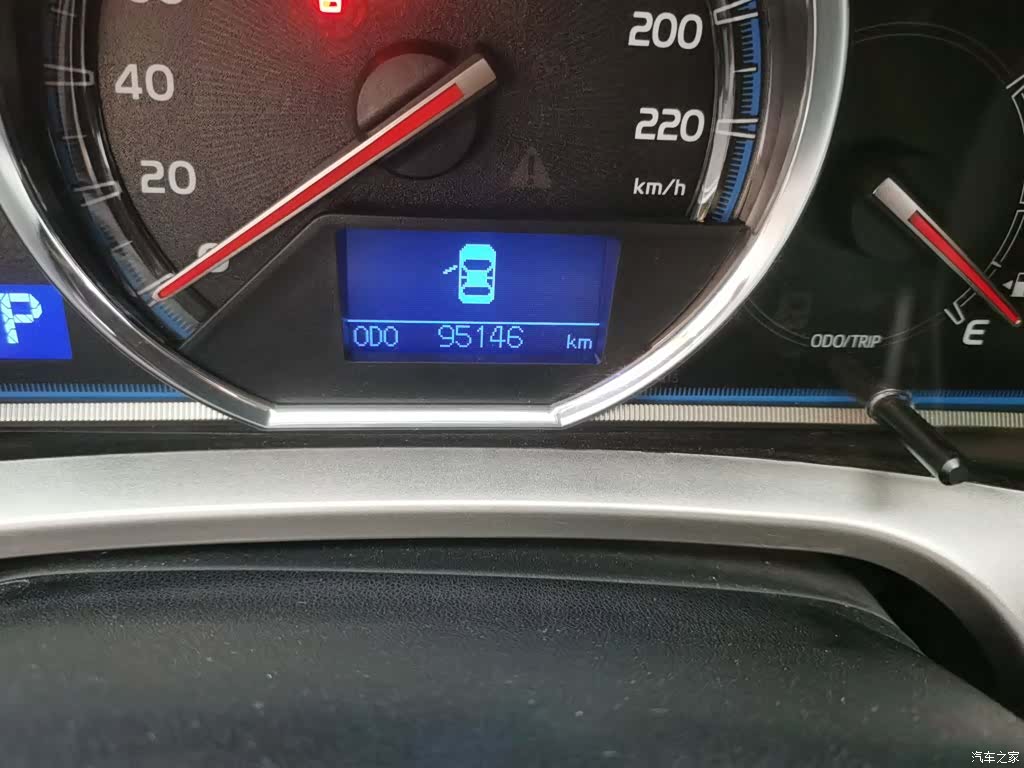Toyota RAV4, 2016 все фото