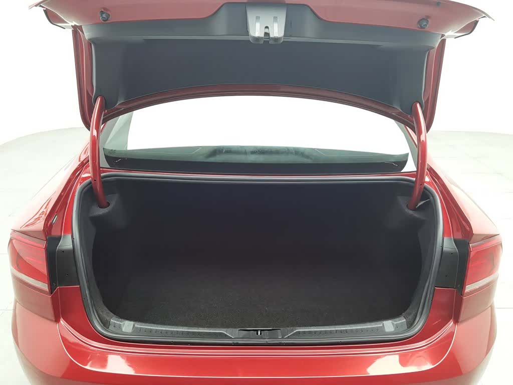 Volkswagen Lamando, 2016 16