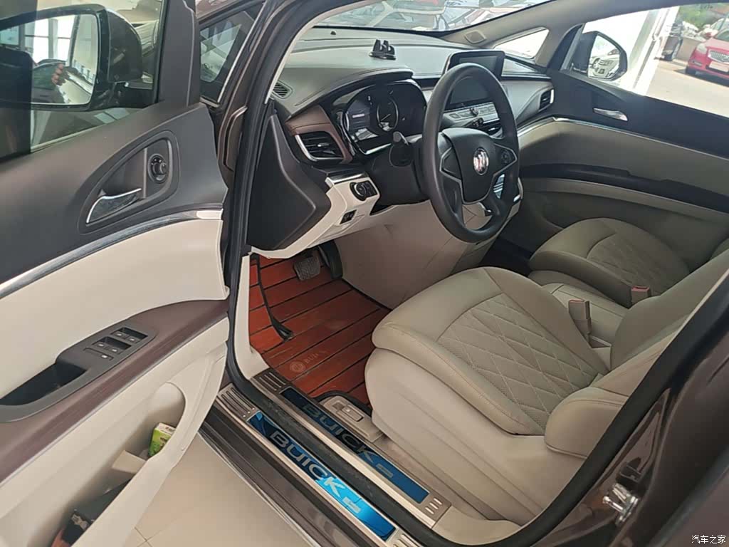 Buick GL8, 2023 12