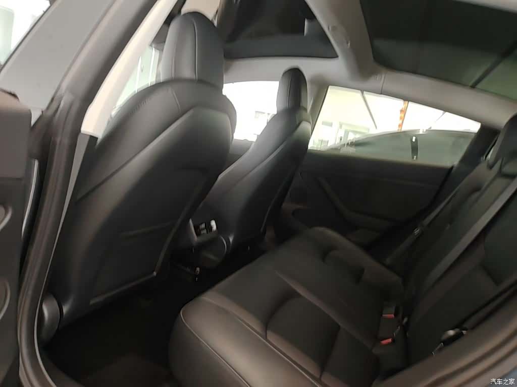 Tesla Model 3, 2021 17