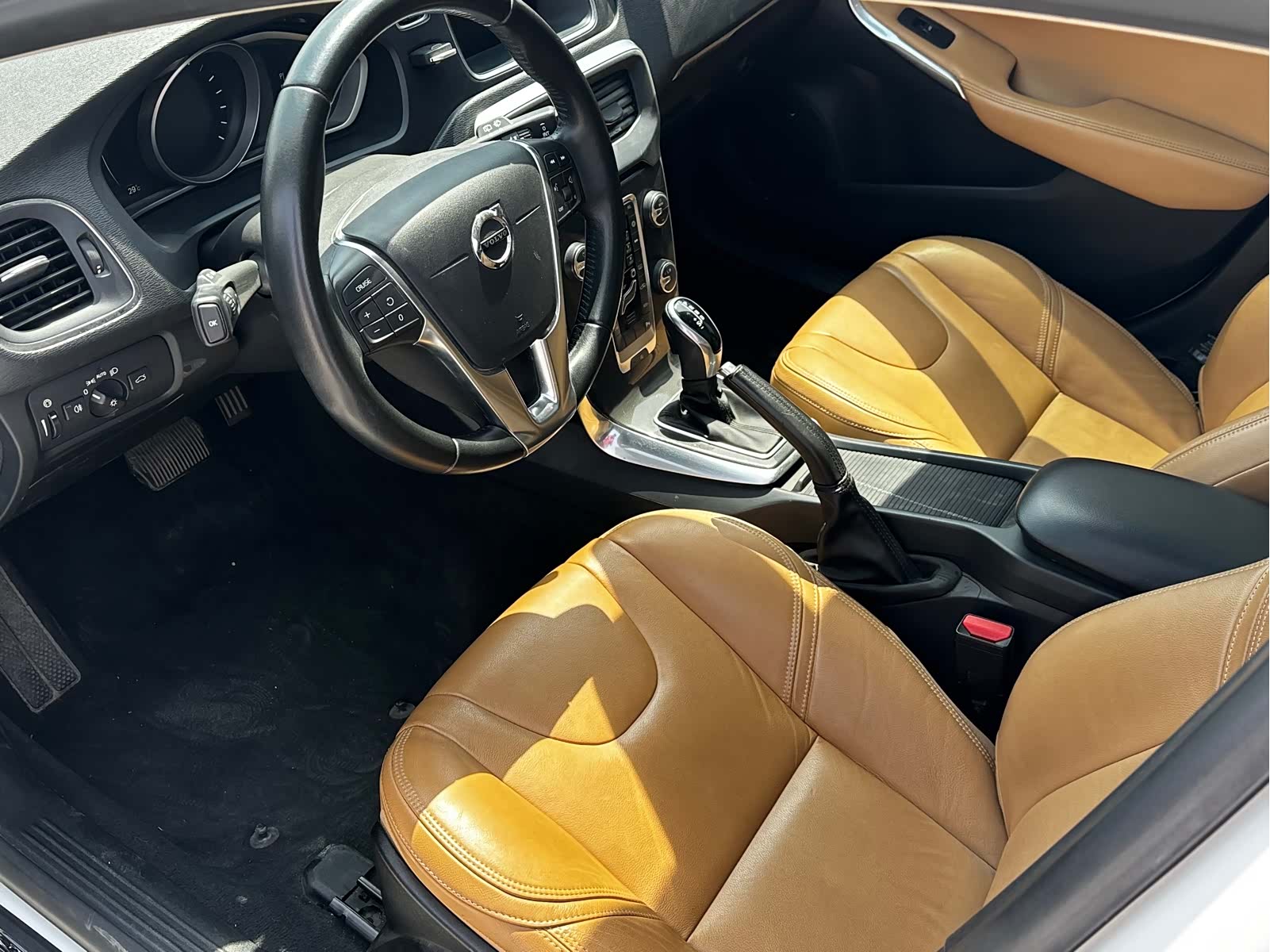 Volvo V40, 2019 12