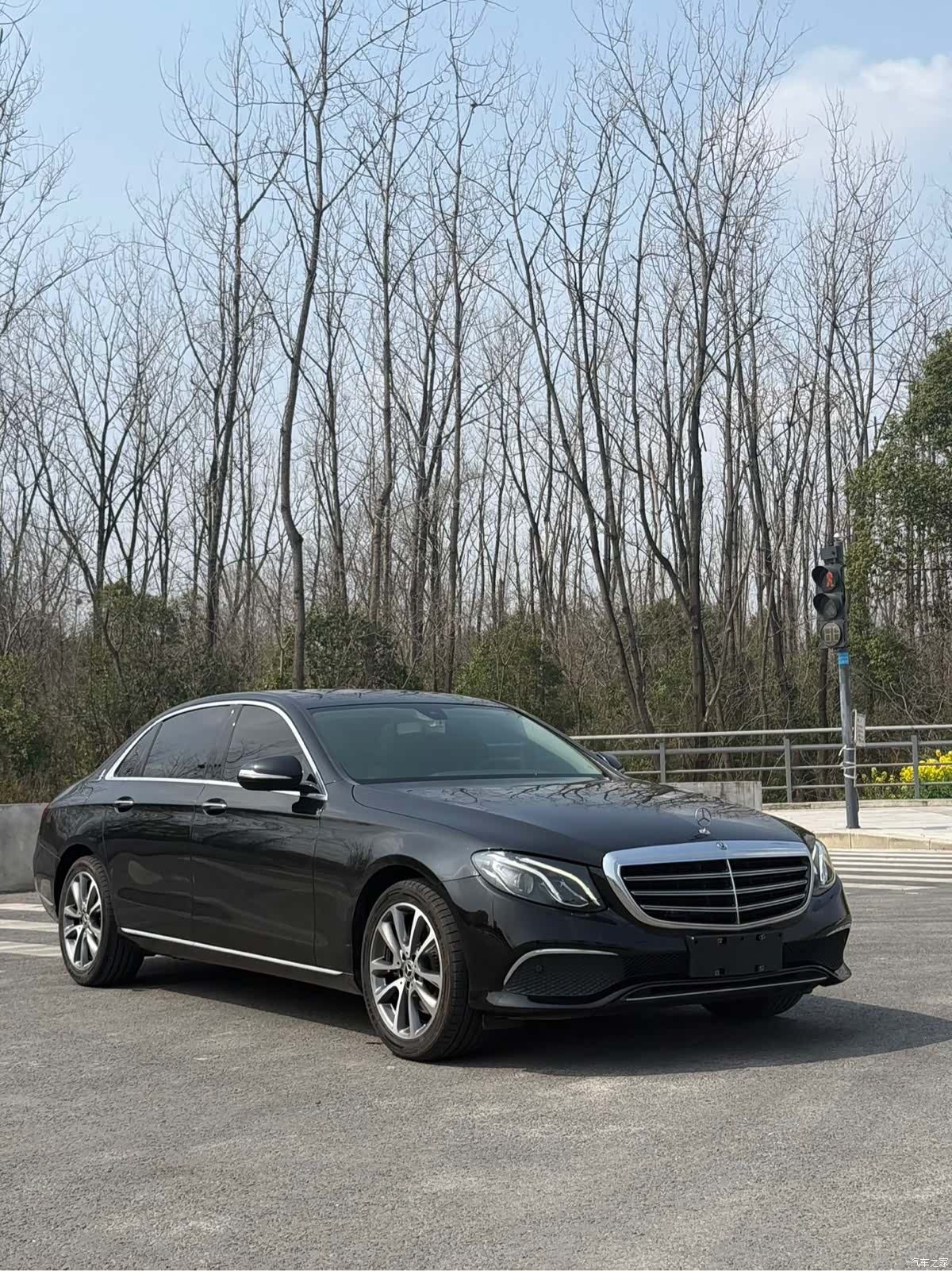 Mercedes-Benz E-Class, 2019 3