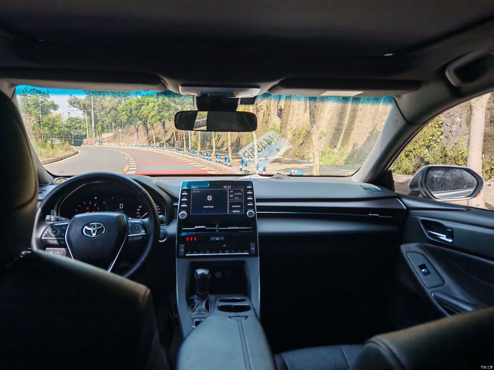 Toyota Avalon, 2022 все фото