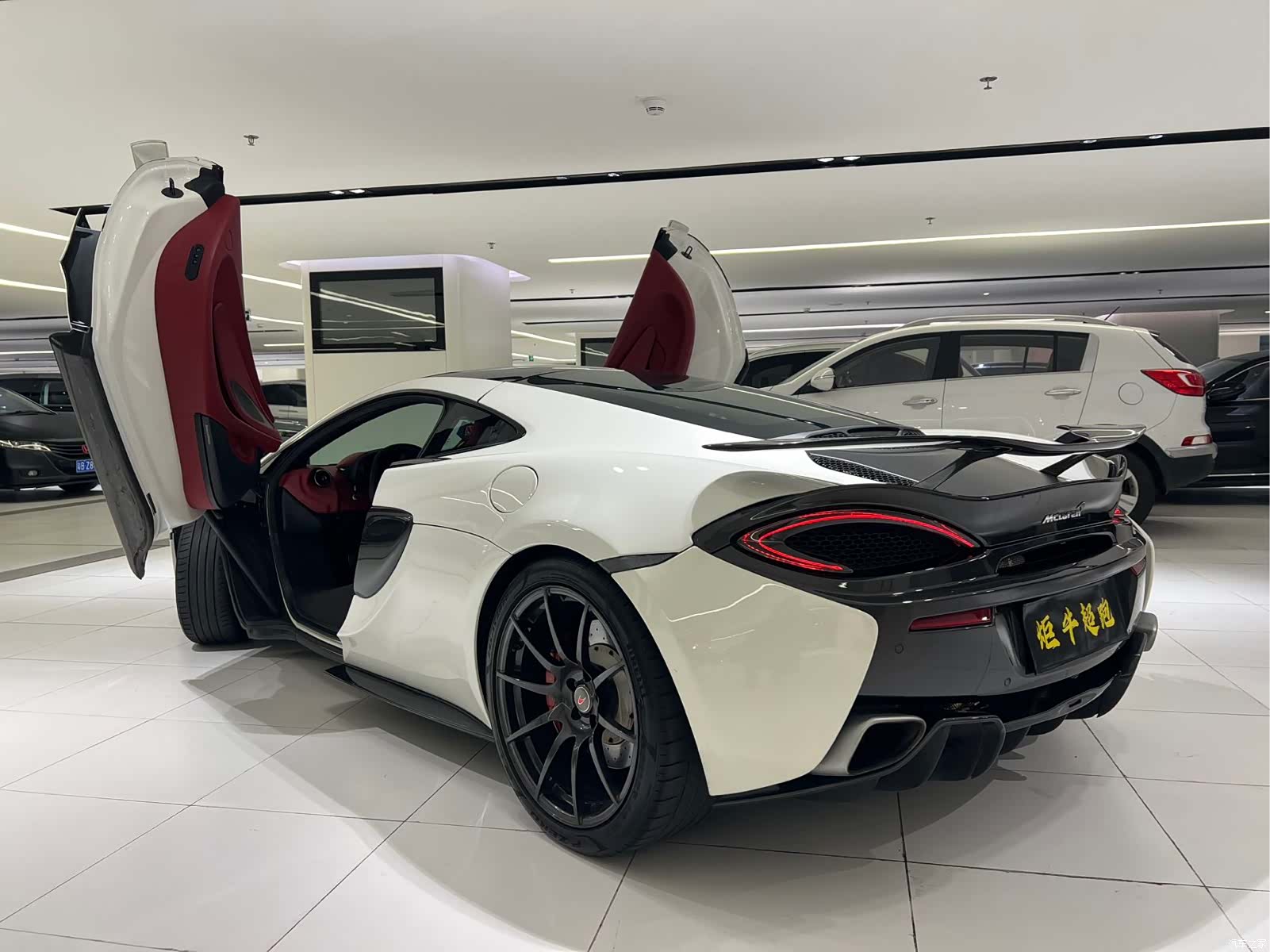 McLaren 570, 2018 все фото