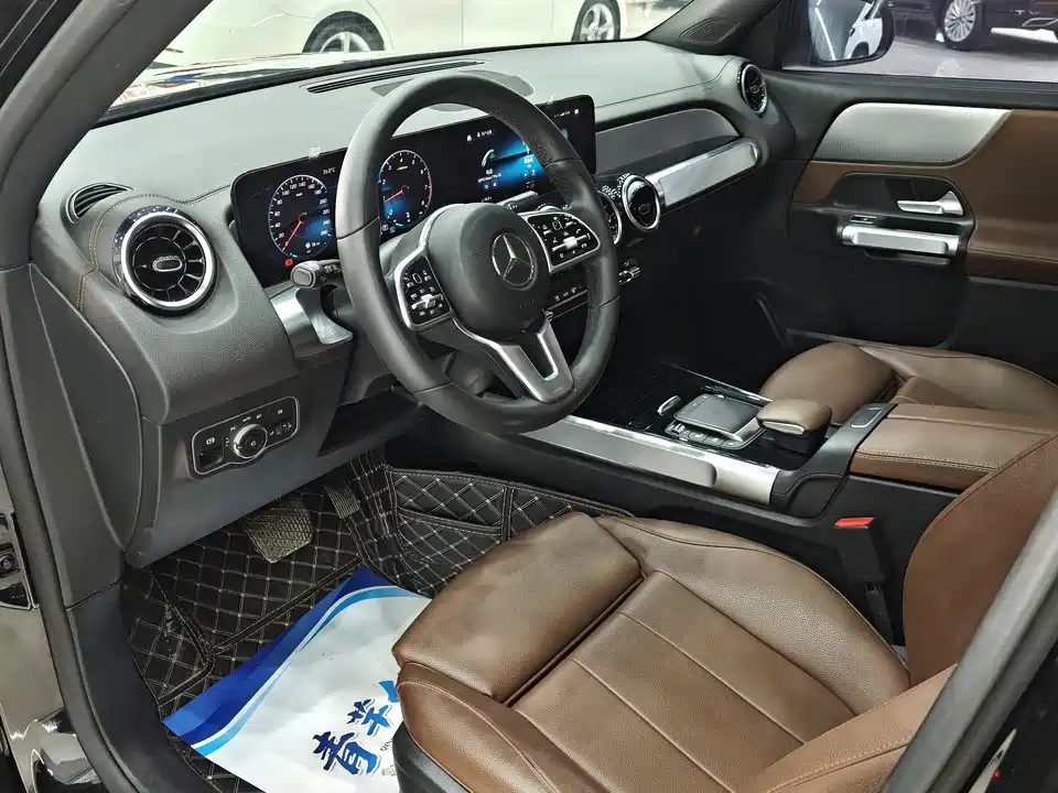Mercedes-Benz GLB Mercedes-Benz GLB