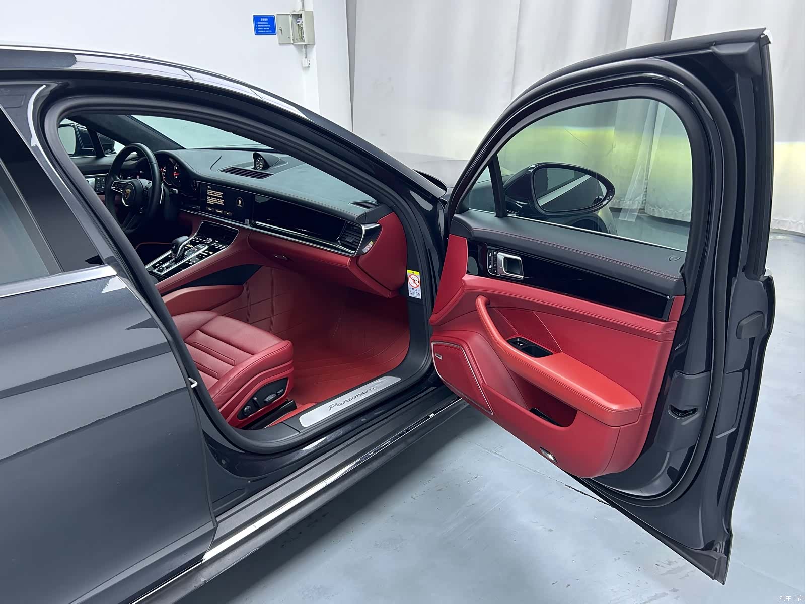 Porsche Panamera, 2022 8