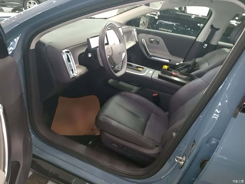Leapmotor B01, 2025 16