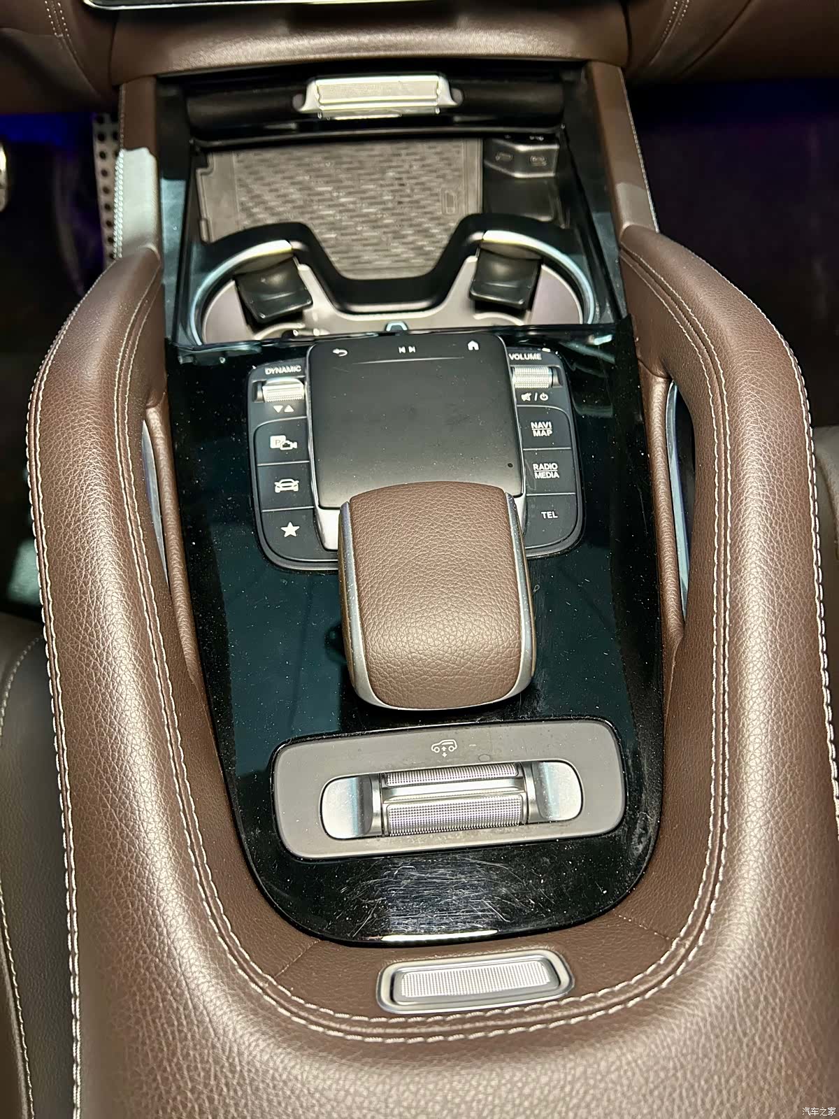 Mercedes-Benz GLS, 2023 19
