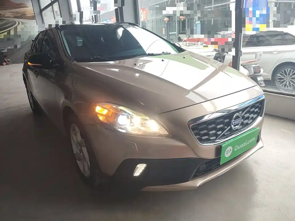 Volvo V40 Volvo V40