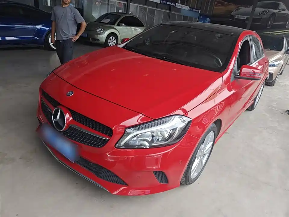 Mercedes-Benz Class A Mercedes-Benz Class A