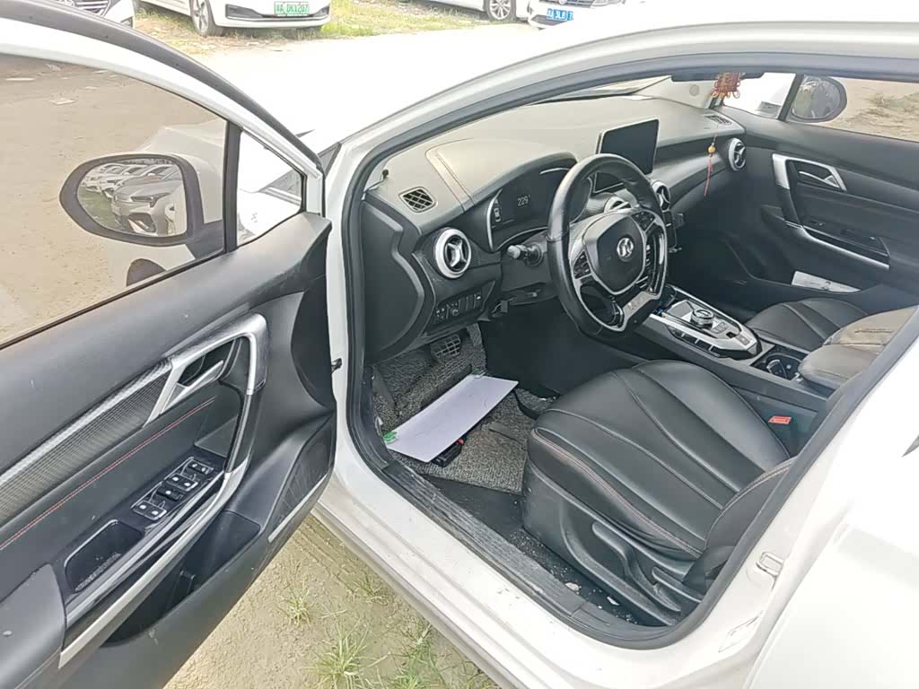 BAIC EU5, 2021 16