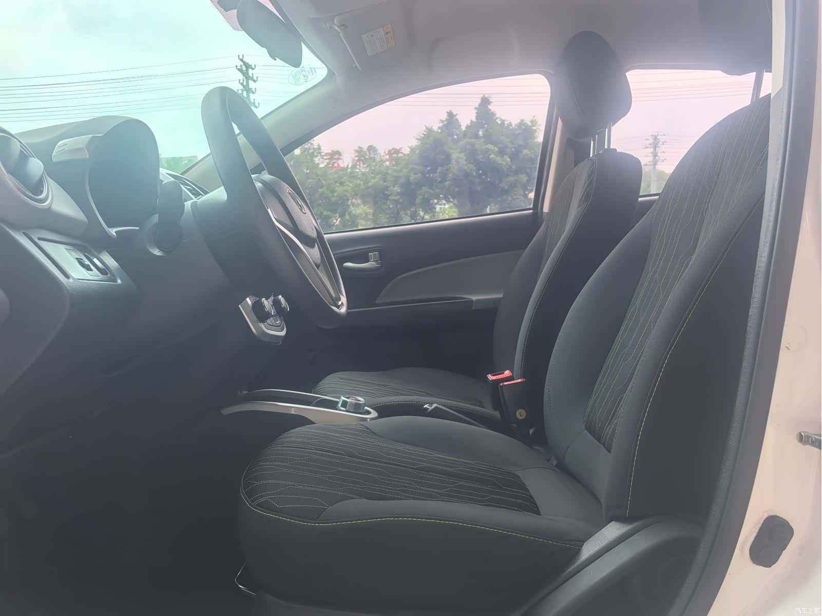 Changan EV360, 2021 4