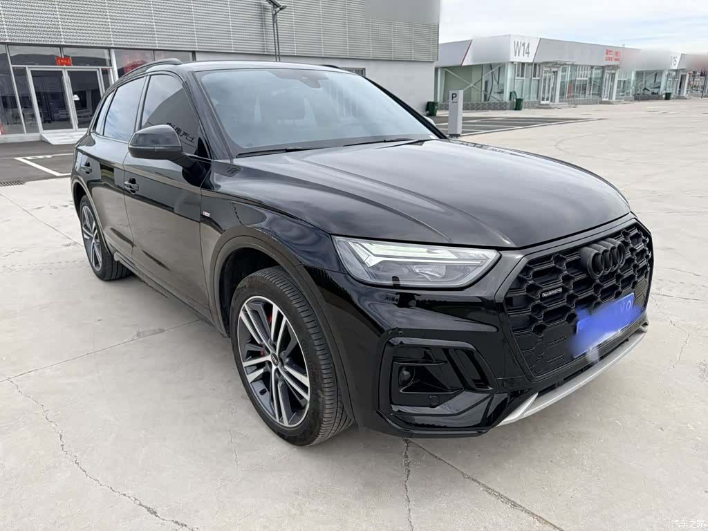 Audi Q5L, 2024 1