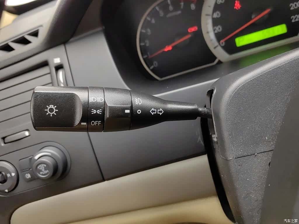 Chevrolet 1.8, 2012 21