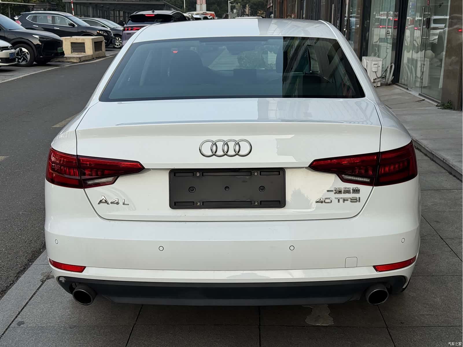 Audi A4L, 2017 все фото