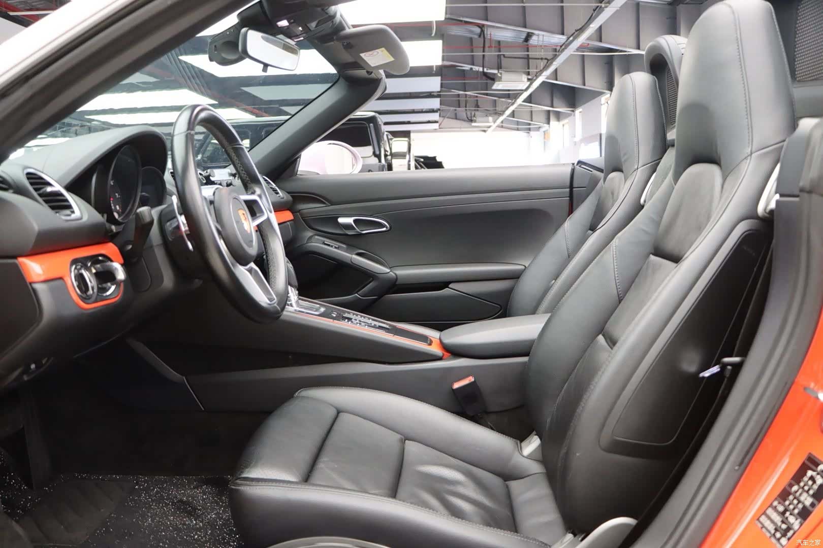 Porsche Boxster, 2019 все фото