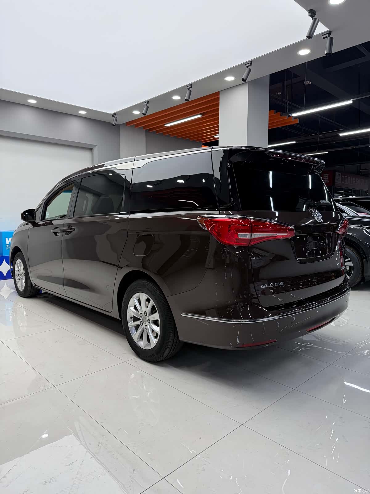 Buick GL8, 2019 6