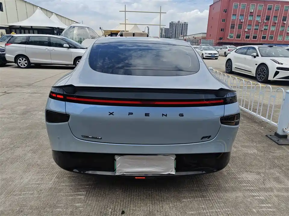 XPENG P7