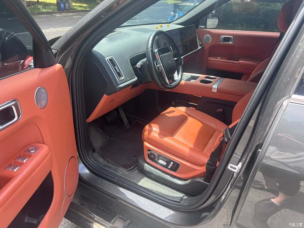Li Auto L8, 2024 все фото