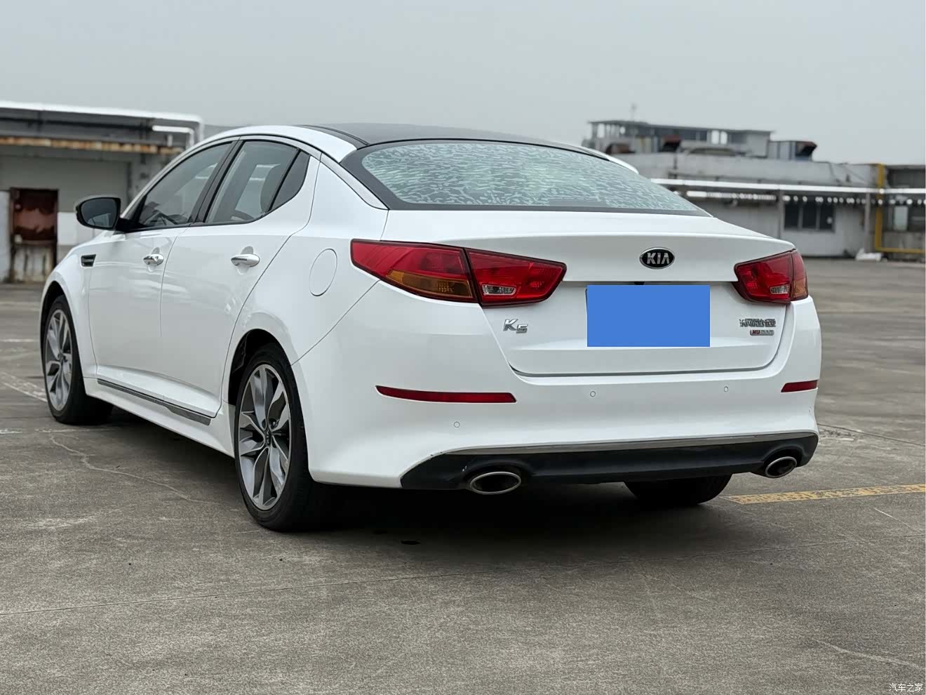 Kia K5, 2013 4