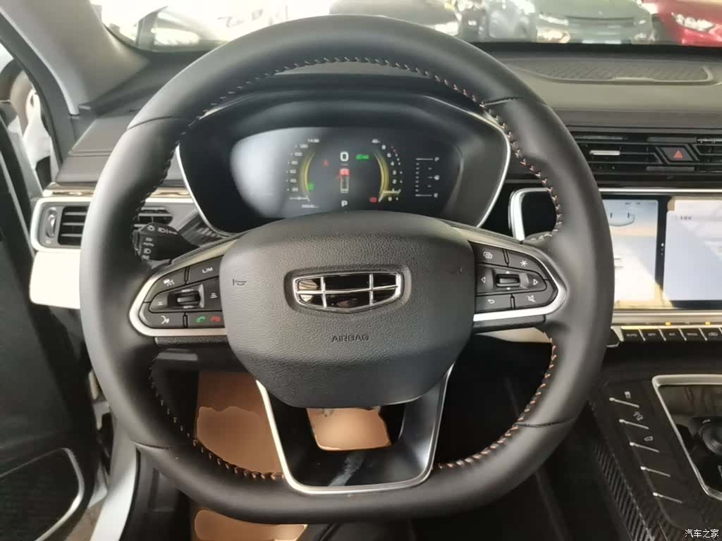 Geely Boyue, 2022 11