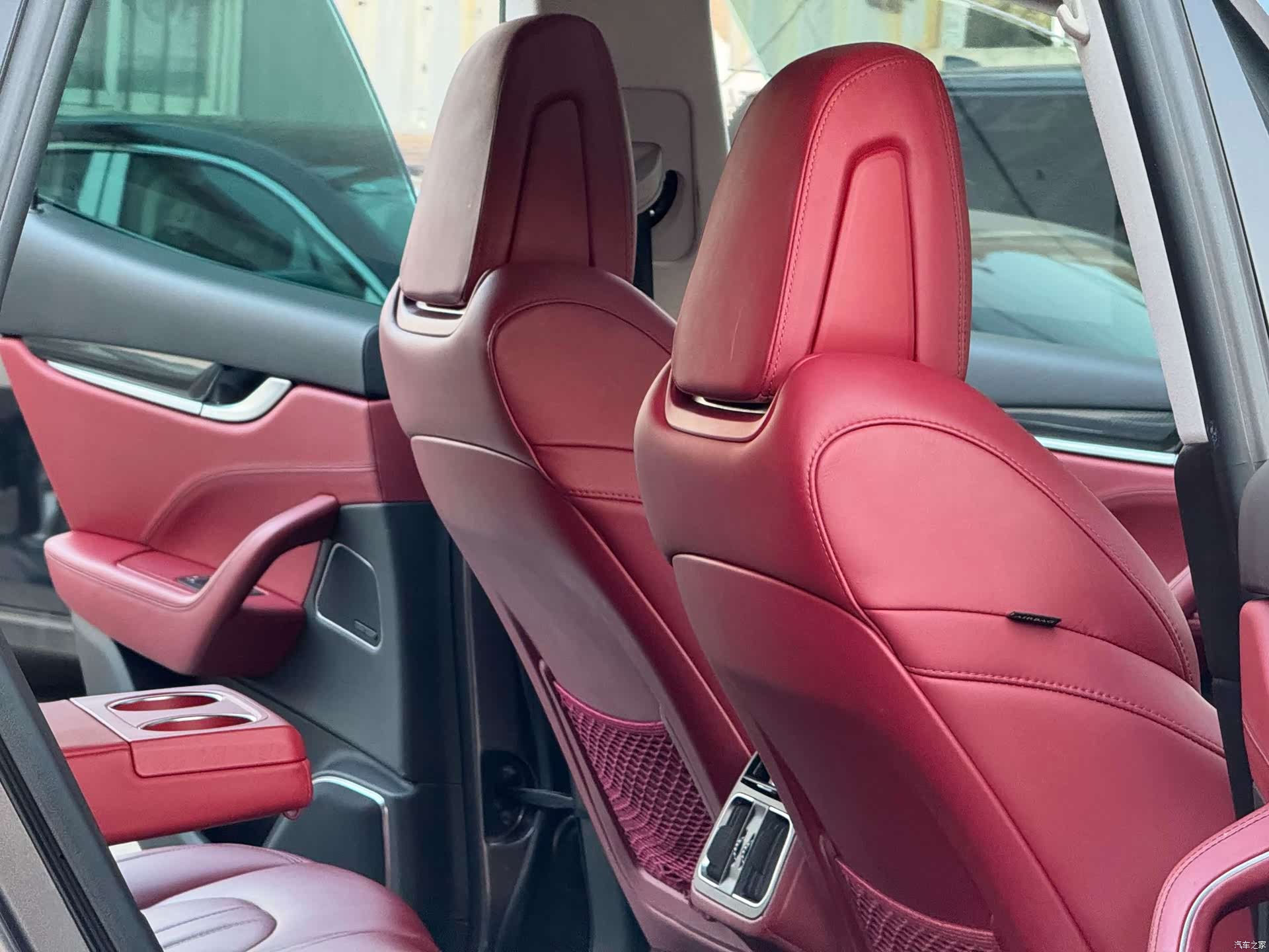 Maserati Levante, 2016 14