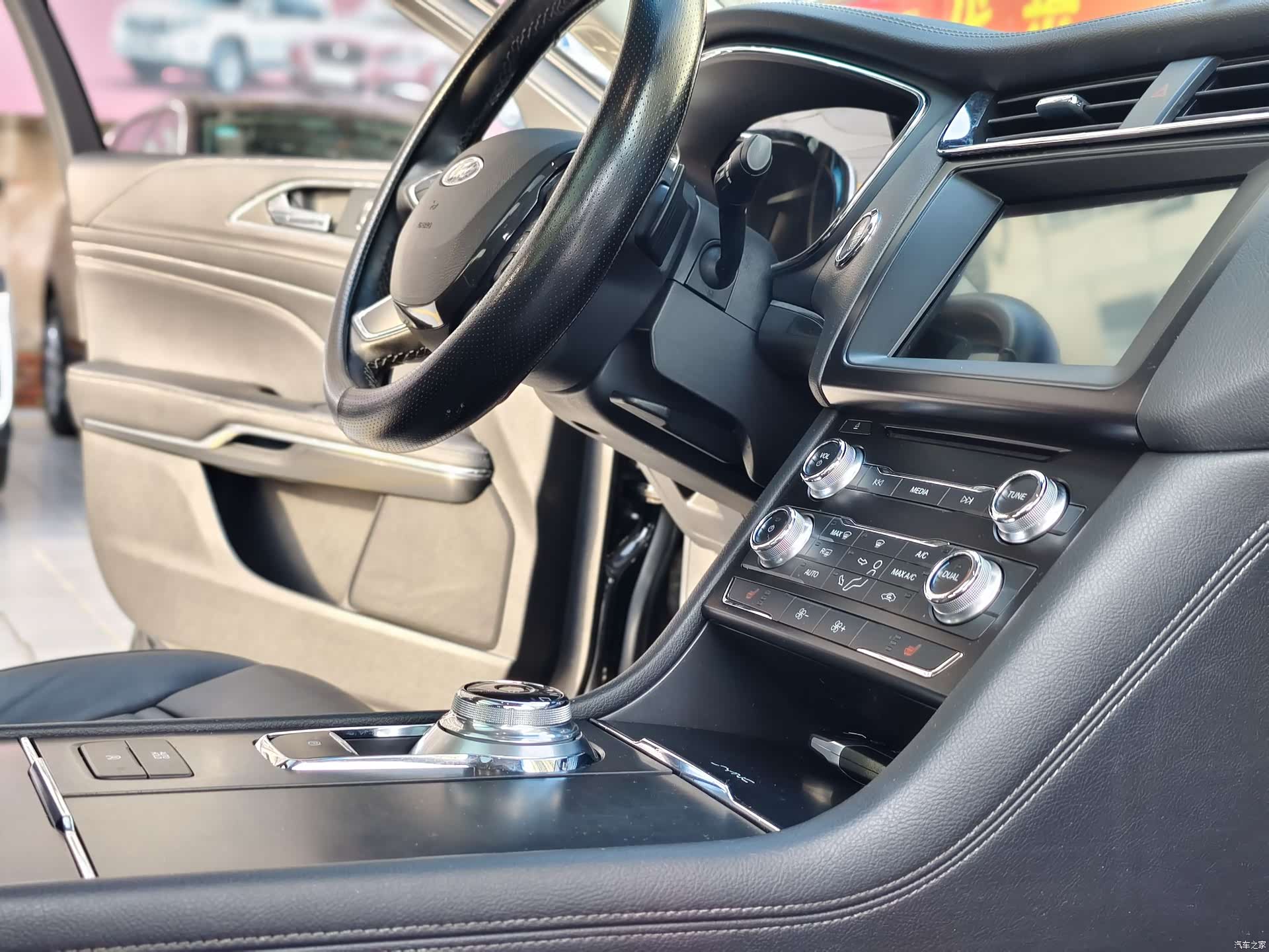 Ford Taurus, 2018 11