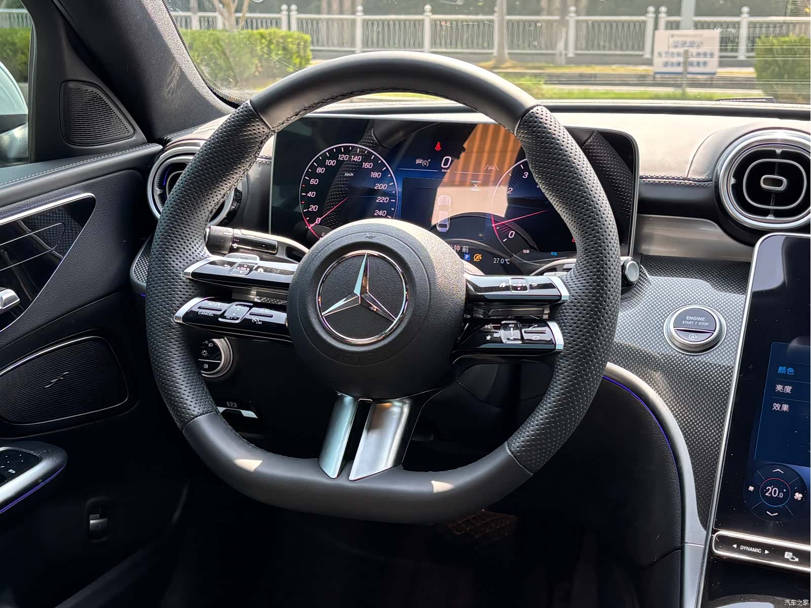 Mercedes-Benz C-Class, 2025 14