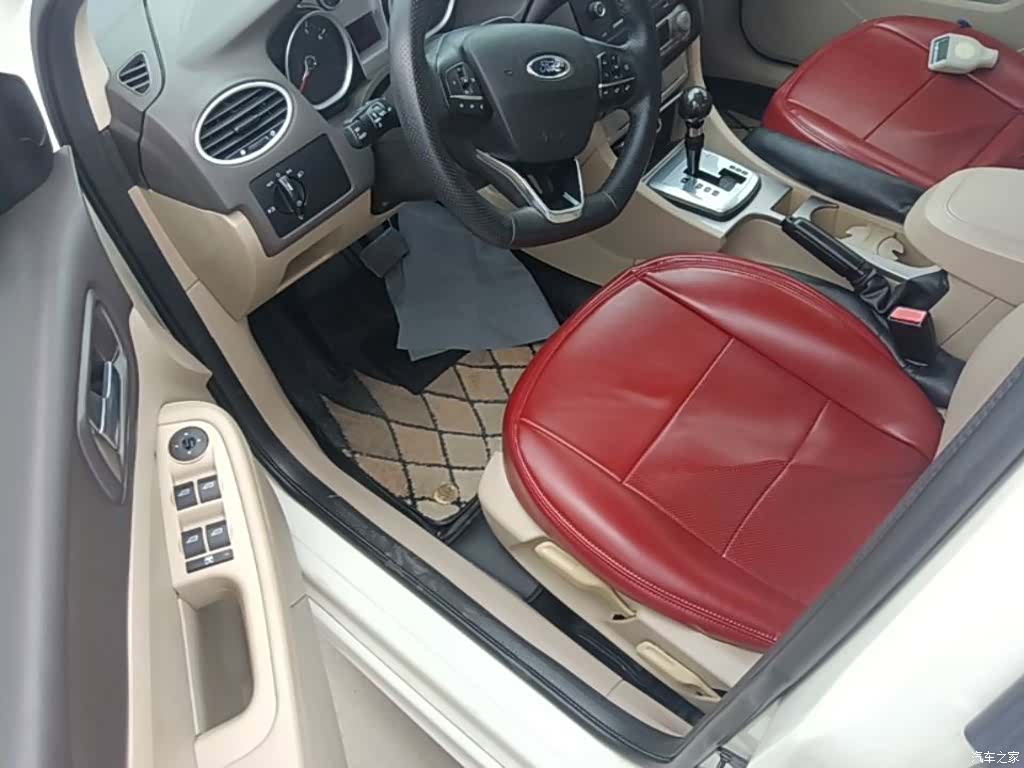 Ford Focus, 2015 12